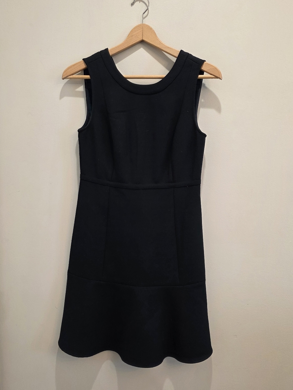 Vineyard Vines Women's 2 Black Fit and Flare Dress Tartan Plaid Lined Ruffle Hem